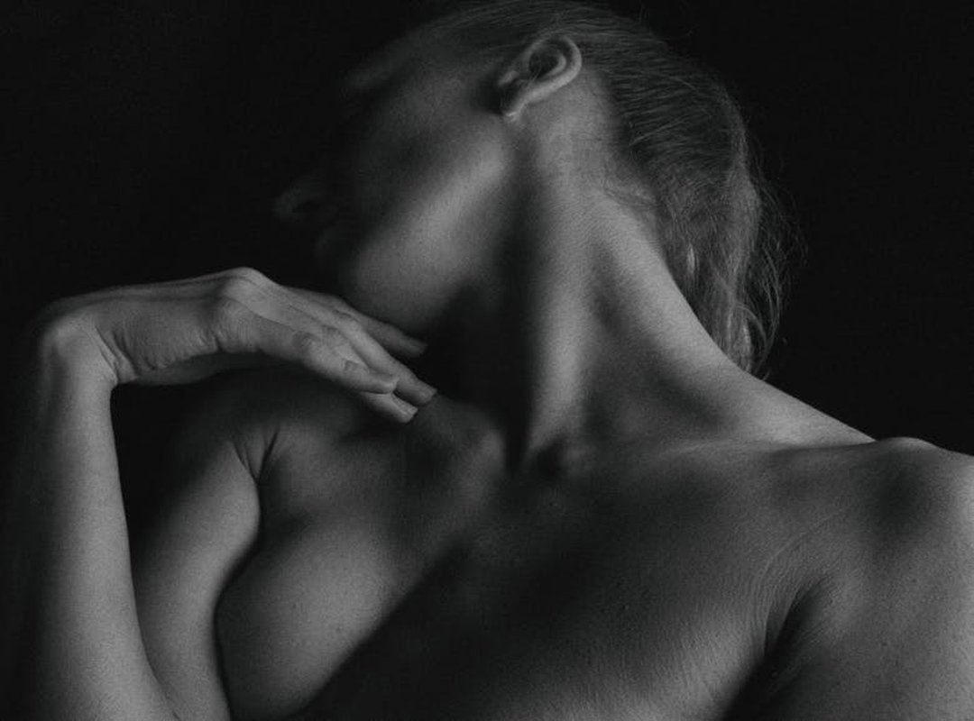 LavaXGrll Nude vs. The Competition: A Head-to-Head Comparison